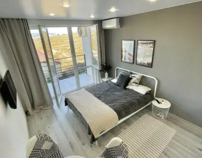 Апартаменты-студия 25м с видом на горы, мыс Фиолент