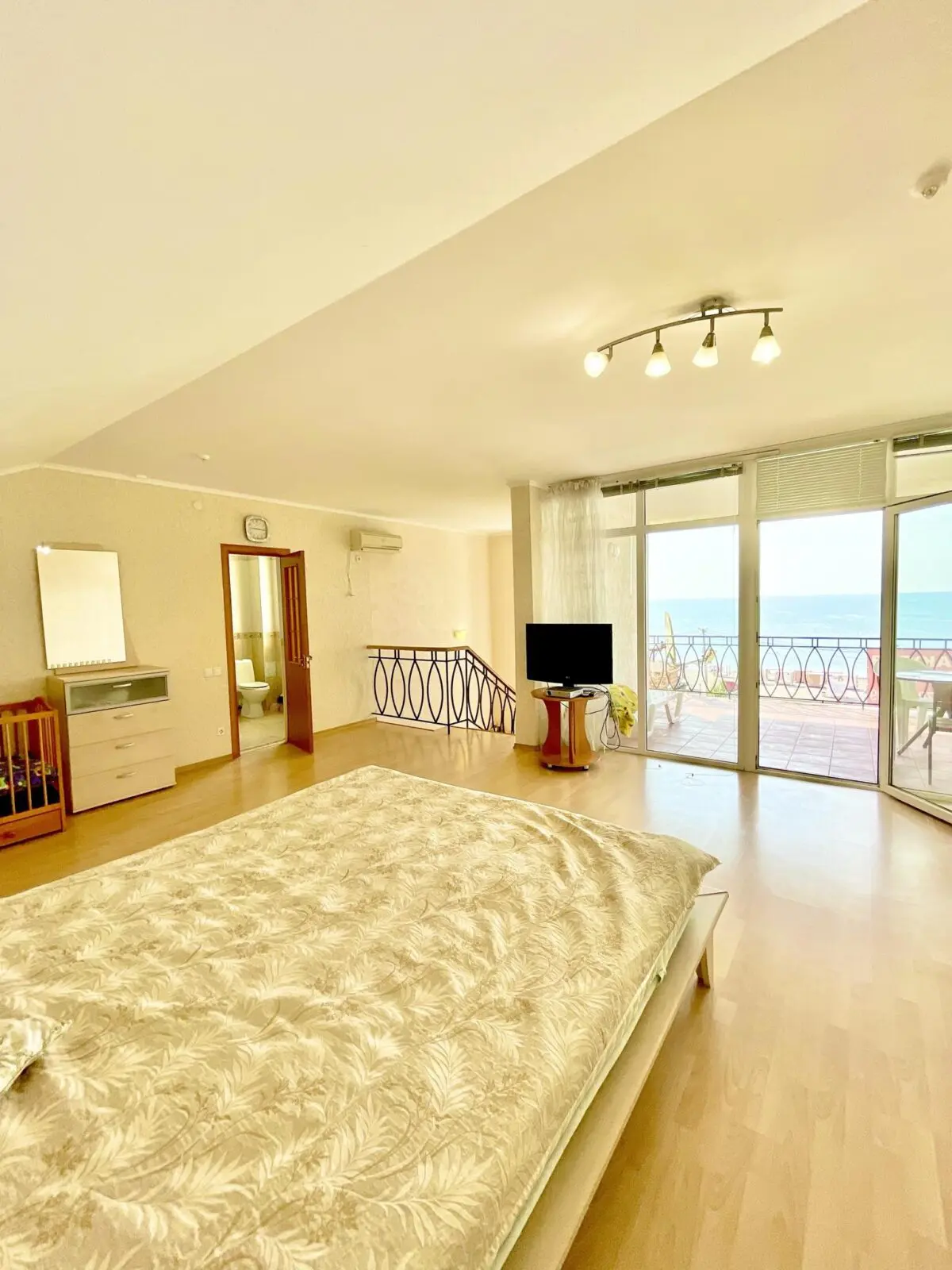 2-к. апартаменты 110м, у пляжа, у бассейна